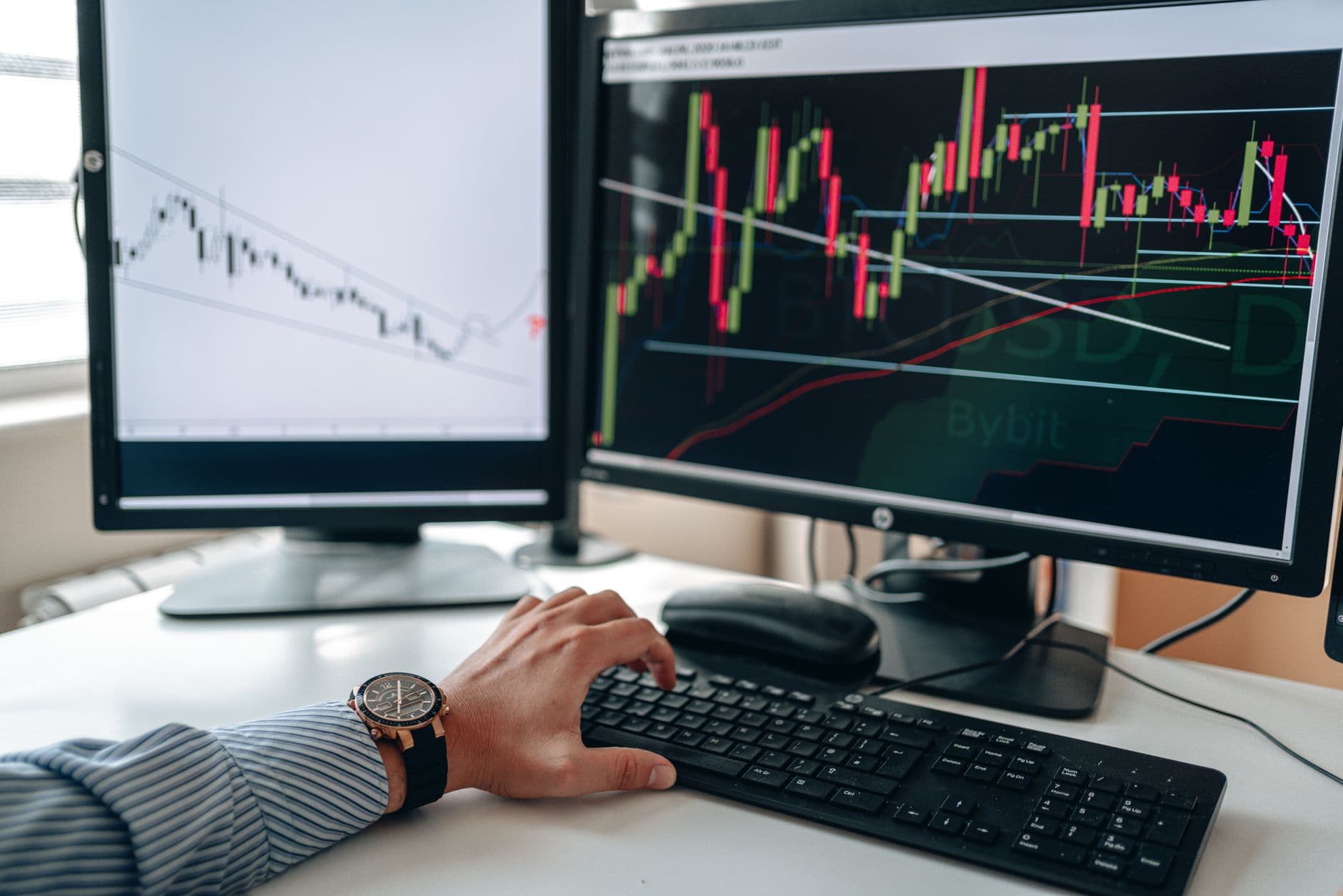 Analyzing Market Trends: S&P 500, Software Stocks, and Memory Trade Dynamics