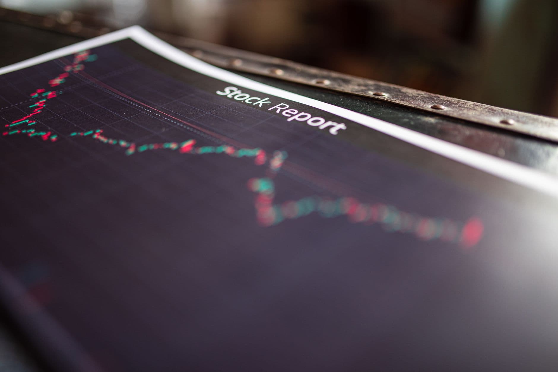 Analyzing Market Trends: AI Investments and Stock Movements