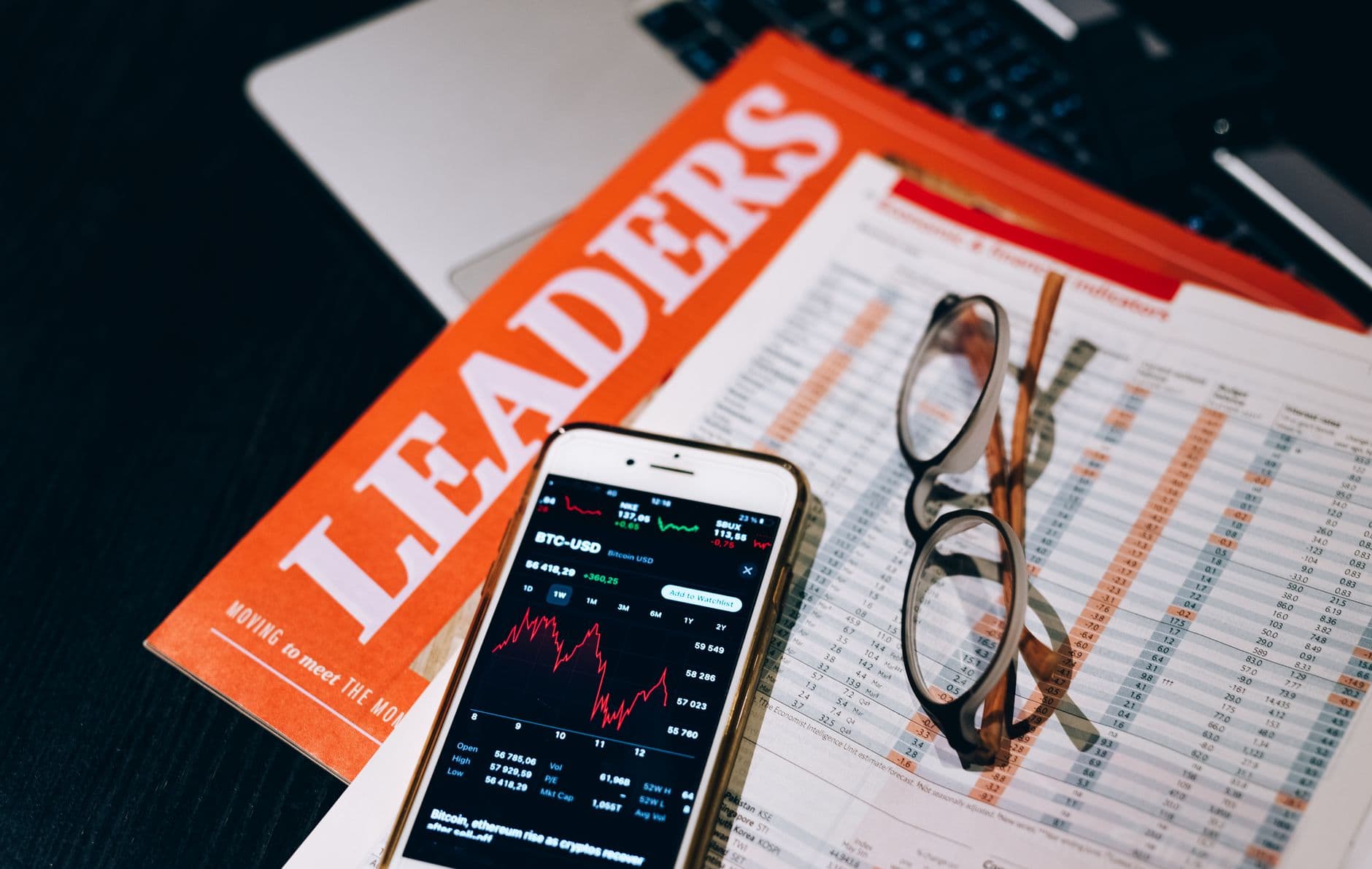 Urgent Market Movements: Trump, Eli Lilly, Mortgage Rates, and Macy’s