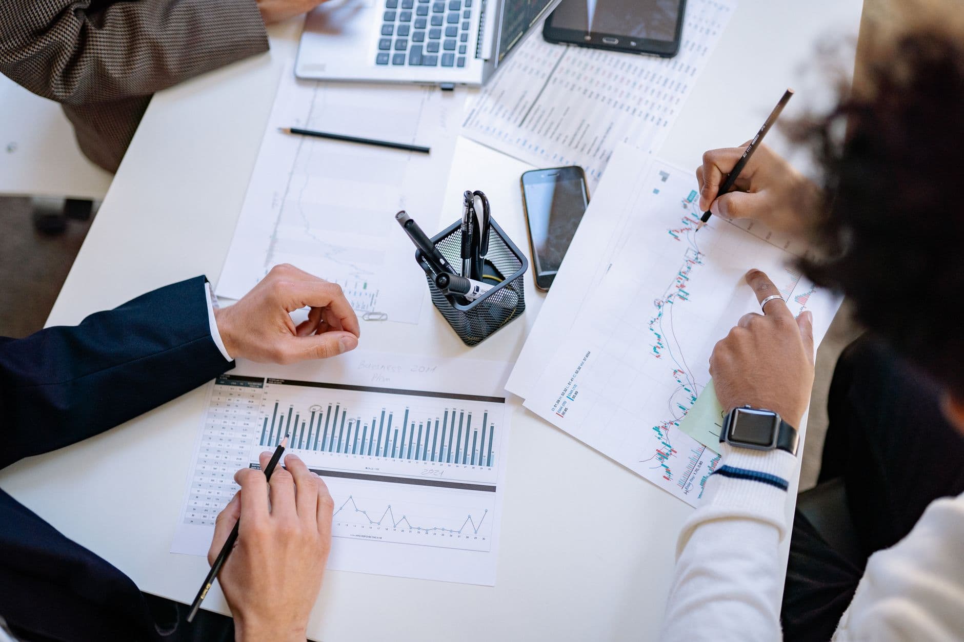 Urgent Market Shifts: Functional Beverages, Military Actions, and Tech Turbulence